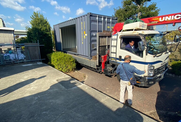 本社案件　同行！大阪府豊中市　シャッターコンテナ（20Fコンテナ改造） 5