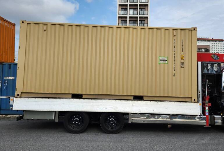 20Fコンテナ　新品（ベージュ色）　宮古島納品 1