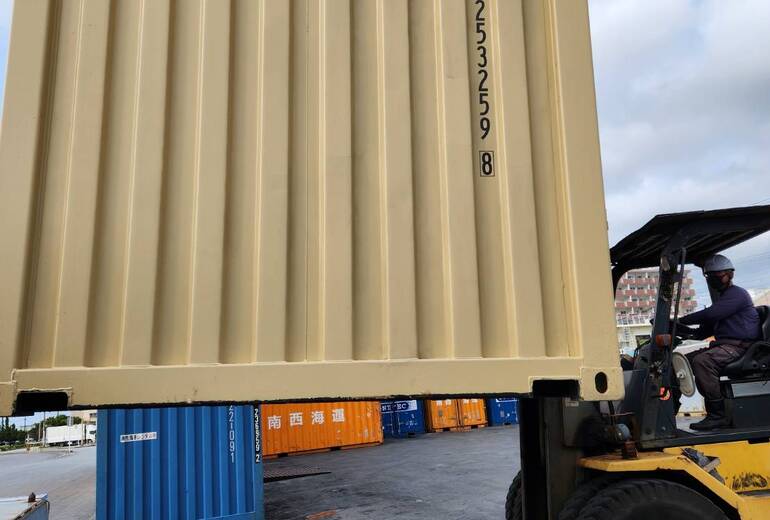 20Fコンテナ　新品（ベージュ色）　宮古島納品 3