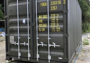 20F新品コンテナ　浦添市　アーミーグリーン色