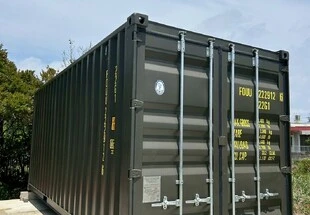 20F新品コンテナ　八重瀬町　アーミーグリーン色